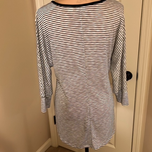 Cato black and white crown embellished top size medium - Picture 6 of 7